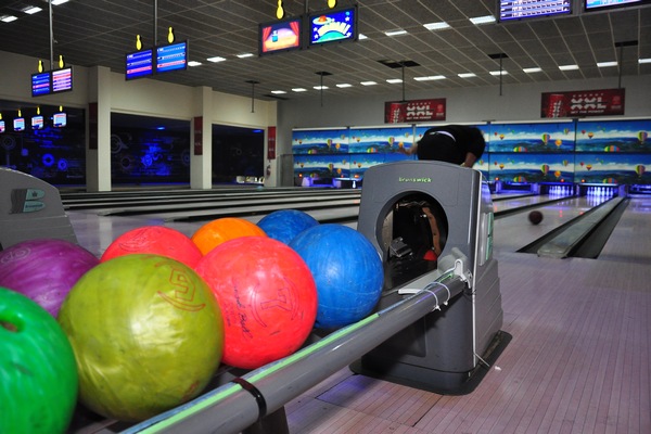 XXL Bowling Competition